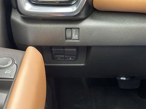 New 2025 GMC Canyon AT4 w/ Nightfall Edition image 18