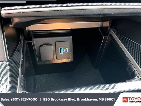 Used 2022 Ford Explorer Limited AWD/4WD image 26