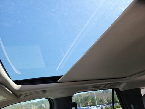 Used 2021 Ford Expedition Max XLT image 23