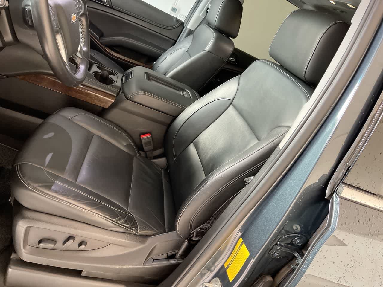 Used 2019 Chevrolet Suburban LT AWD/4WD image 11