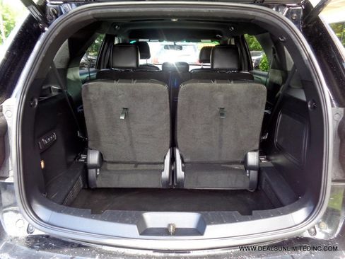 Used 2016 Ford Explorer Limited image 24