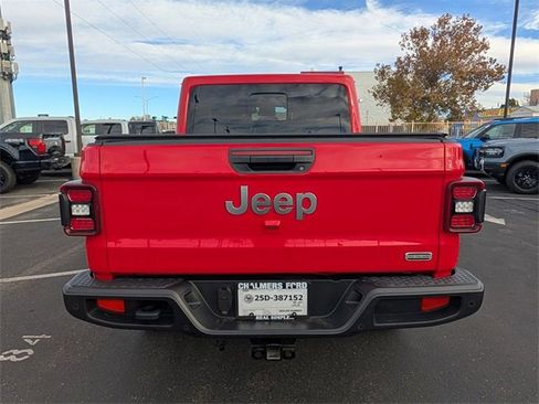 Used 2020 Jeep Gladiator Overland image 5