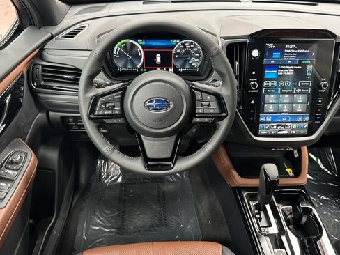 New 2026 Subaru Forester Touring AWD/4WD image 17
