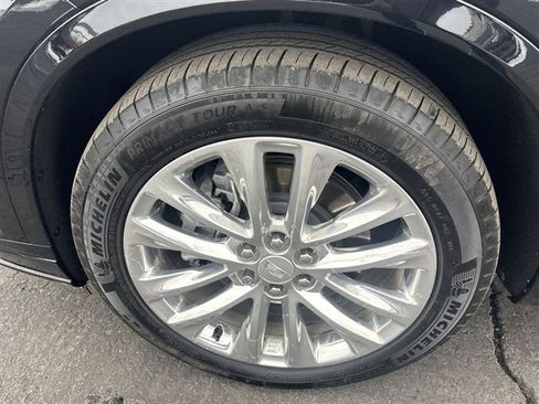 Certified 2024 Cadillac XT6 Premium Luxury w/ LPO, Floor Liner Package image 34