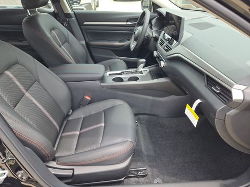 New 2026 Nissan Altima 2.5 SR FWD image 20