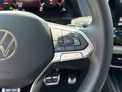 New 2026 Volkswagen Atlas Peak Edition AWD/4WD image 24