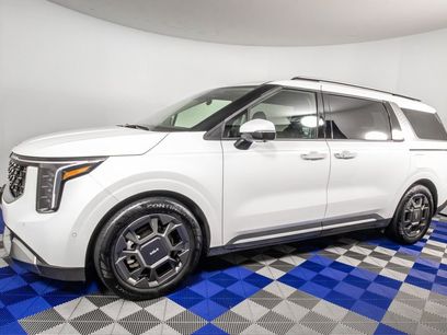 Used 2025 Kia Carnival SX