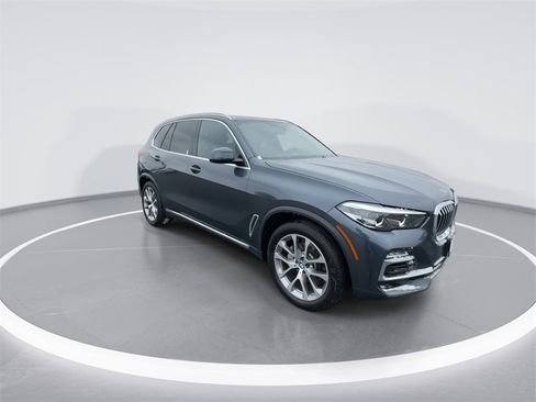 Used 2019 BMW X5 xDrive40i w/ Premium Package 2 image 2