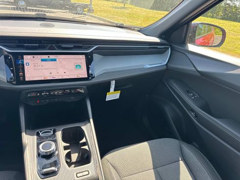 New 2026 Jeep Cherokee Laredo AWD/4WD image 18