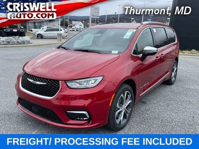 New 2026 Chrysler Pacifica Pinnacle