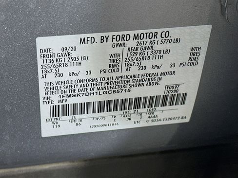 Used 2020 Ford Explorer XLT image 12