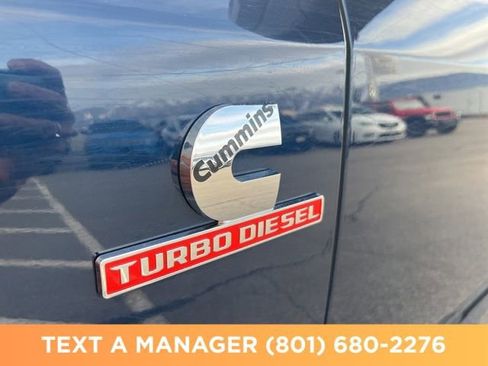 Used 2024 RAM 3500 Tradesman w/ Chrome Appearance Group AWD/4WD image 11