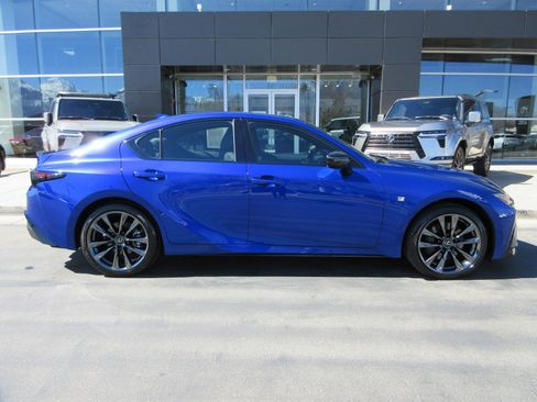 Used 2025 Lexus IS 350 F Sport w/ Navigation Package image 12