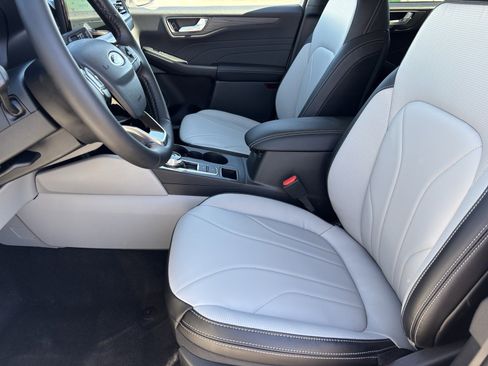 New 2026 Ford Escape Platinum w/ Premium Technology Package image 15