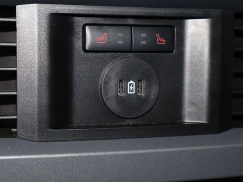 Used 2025 Ford F350 Lariat image 17