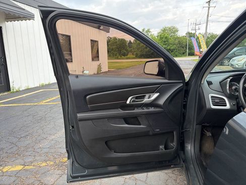 Used 2017 GMC Terrain SLE AWD/4WD image 18