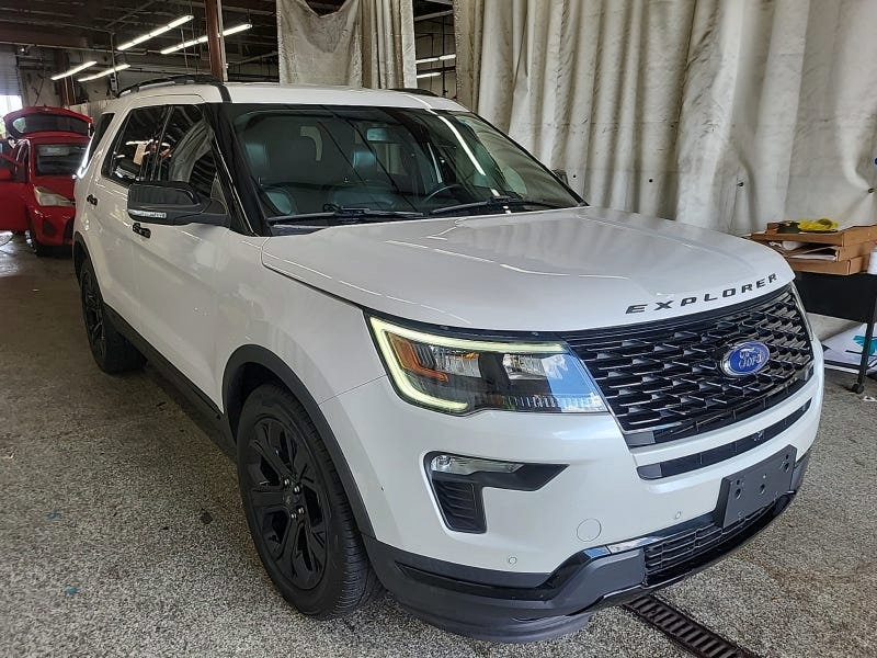 Used 2019 Ford Explorer Sport w/ Equipment Group 401A AWD/4WD image 2