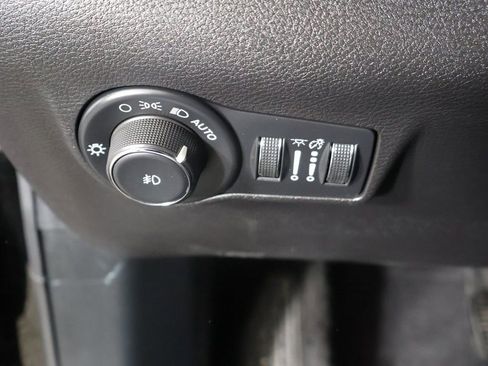 Used 2024 Jeep Compass Trailhawk image 31