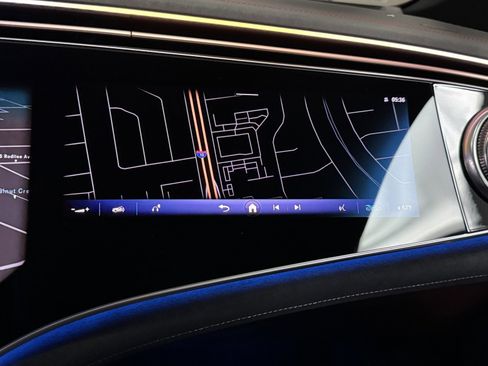 Certified 2023 Mercedes-Benz EQS 580 4MATIC Sedan image 36