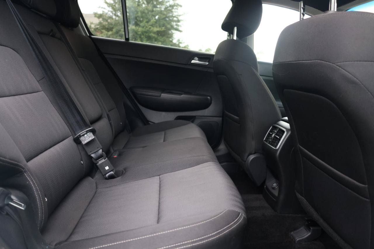 Used 2020 Kia Sportage LX FWD image 25