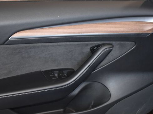 Used 2023 Tesla Model 3 Standard Range RWD image 14