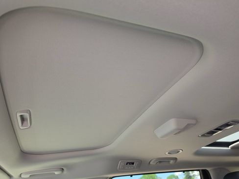 New 2027 Kia Carnival SX Prestige FWD image 24