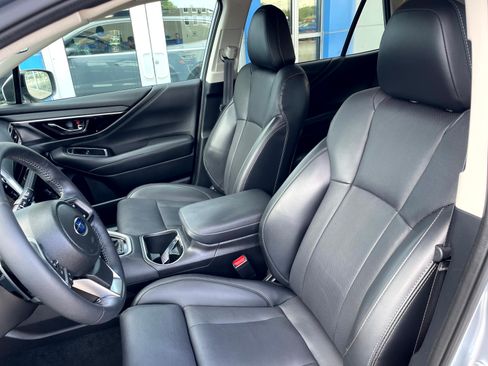 Used 2022 Subaru Outback Limited AWD/4WD image 11