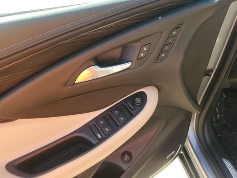 Used 2020 Buick Envision Premium image 30