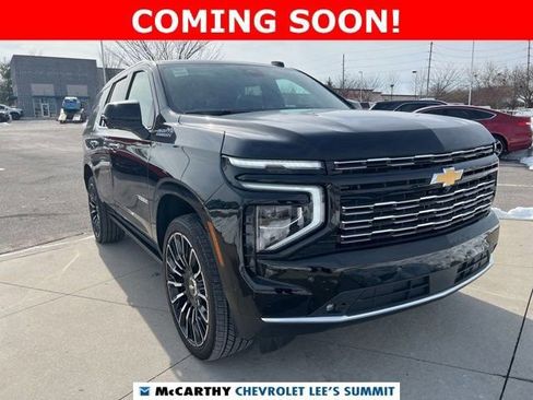 Used 2025 Chevrolet Tahoe High Country AWD/4WD image 2