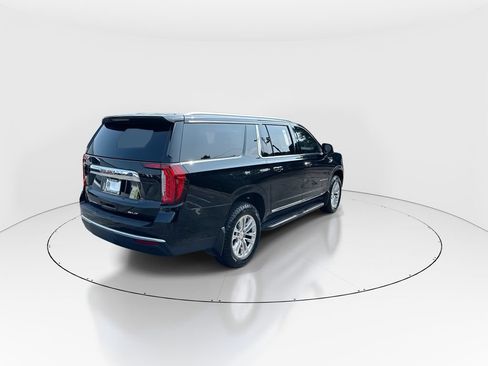 Used 2024 GMC Yukon XL SLT w/ SLT Luxury Package RWD image 8
