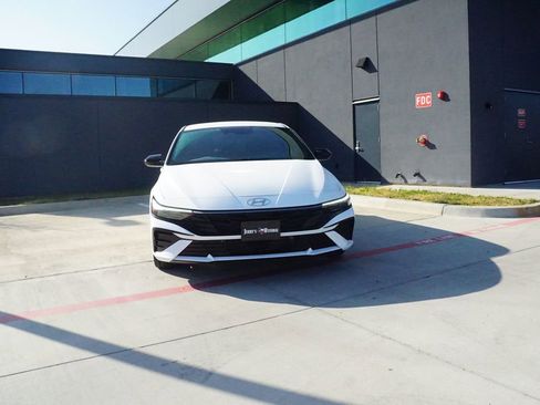 New 2026 Hyundai Elantra Sport image 2