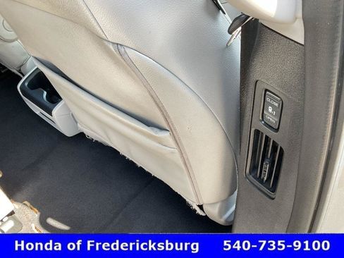 Used 2018 Honda Odyssey EX-L image 19