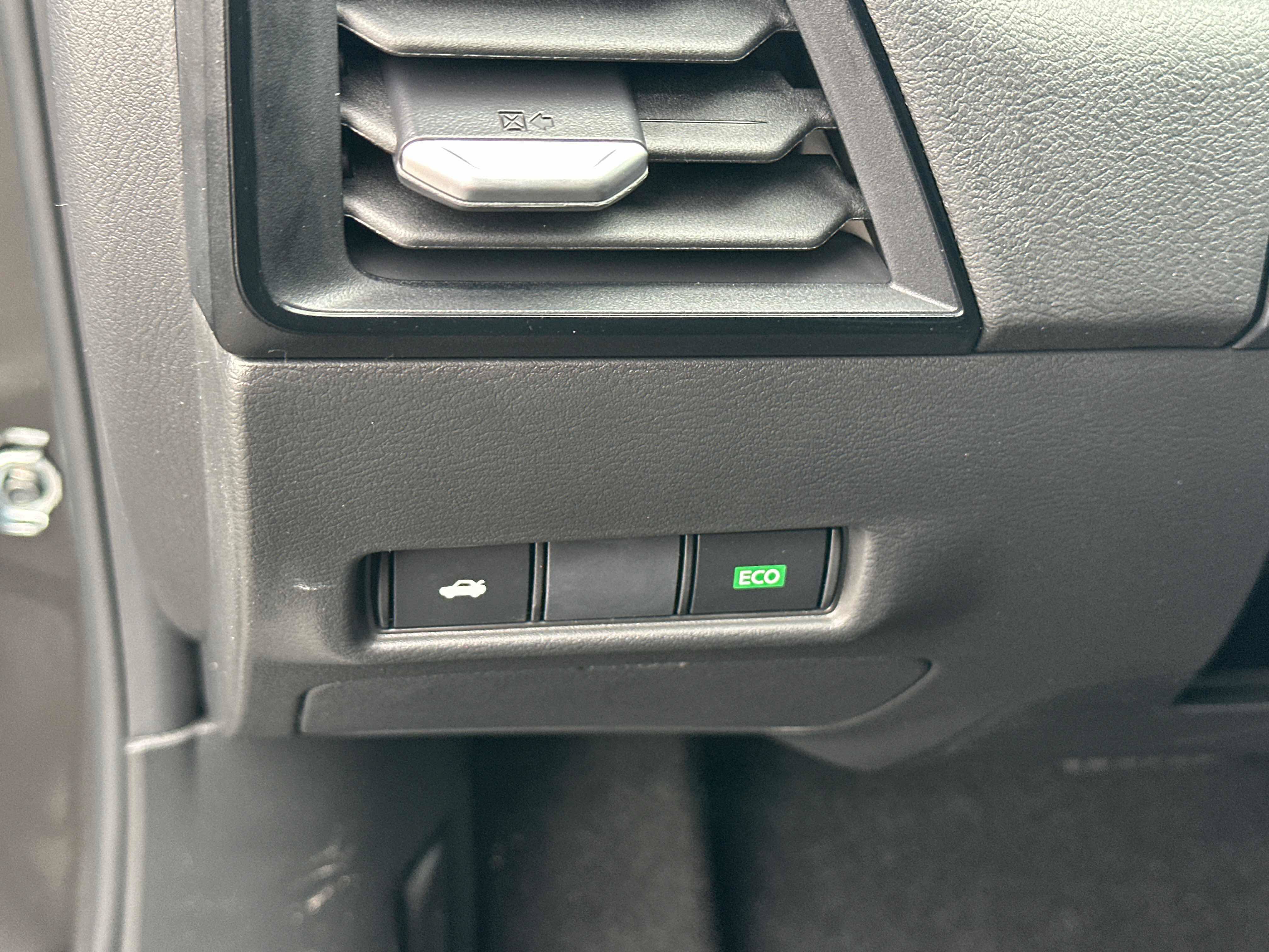 New 2027 Nissan Sentra S w/ Floor Mat Package FWD image 20