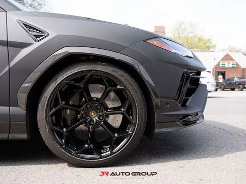 Used 2023 Lamborghini Urus Performante AWD/4WD image 7