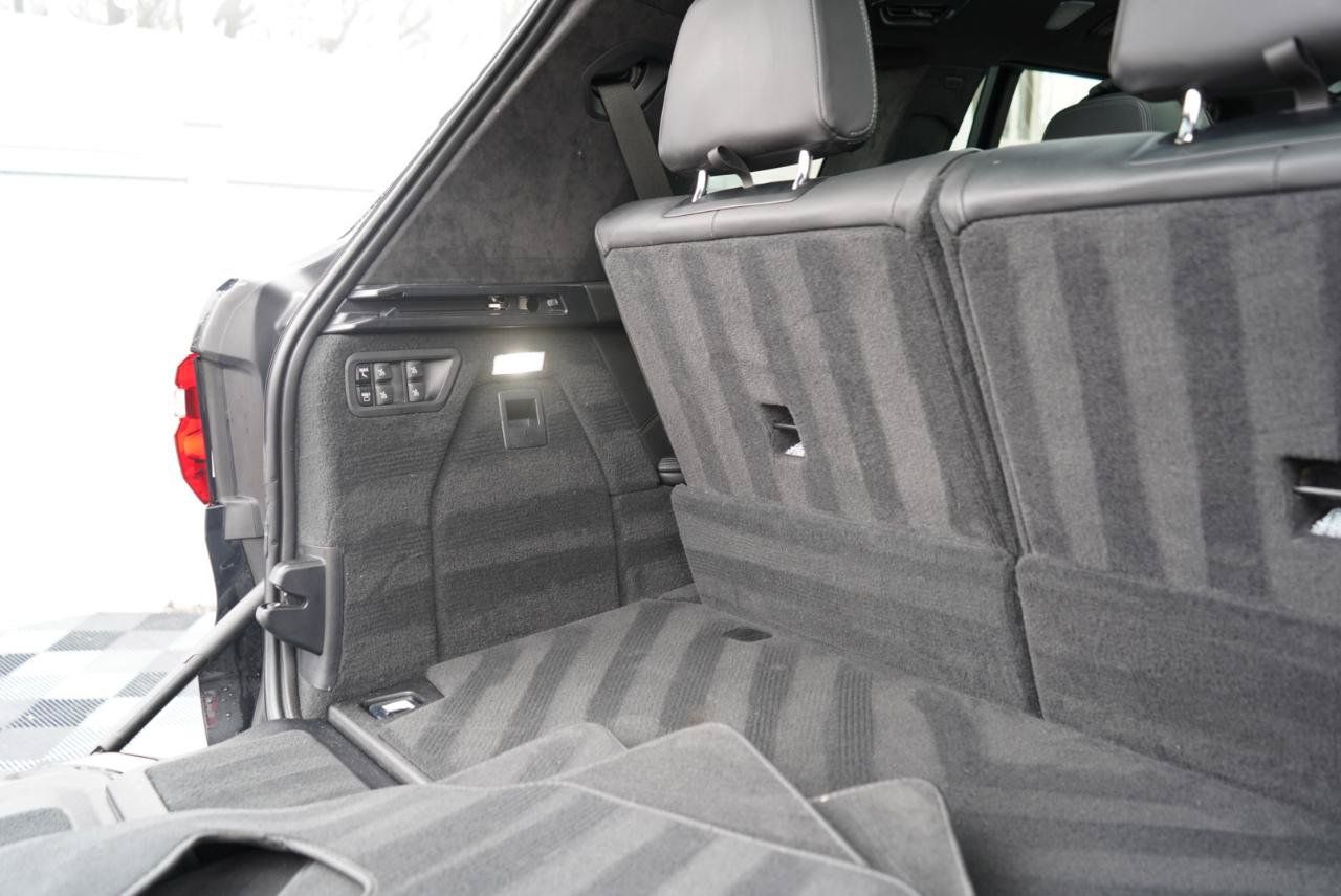 Used 2022 BMW ALPINA XB7 AWD/4WD image 56