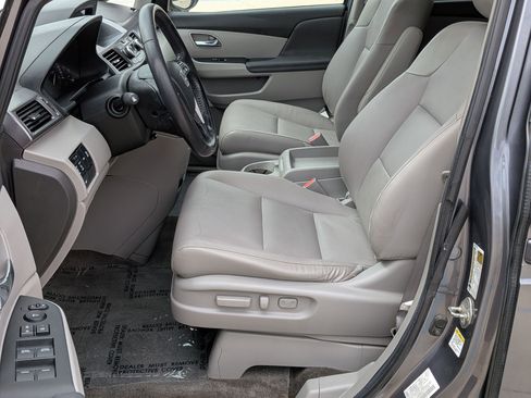 Used 2014 Honda Odyssey EX-L image 11