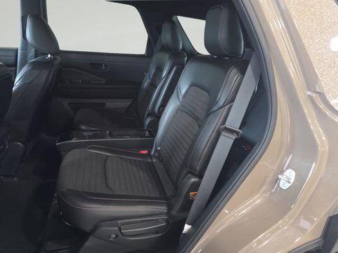 Used 2023 Nissan Pathfinder Rock Creek AWD/4WD image 24