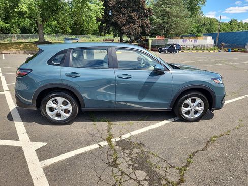 Used 2025 Honda HR-V LX image 7