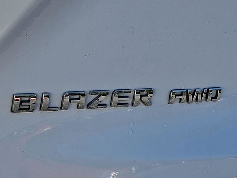 Used 2022 Chevrolet Blazer LT image 30