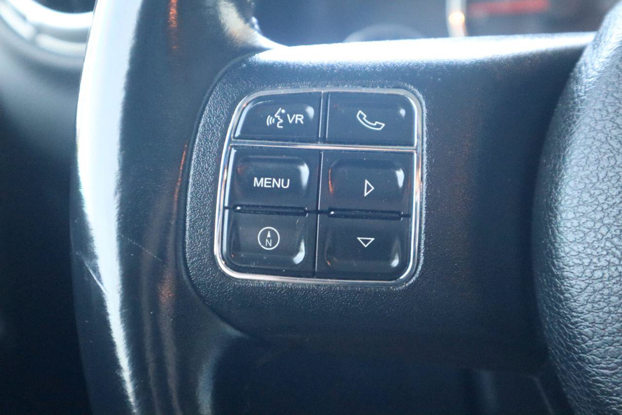 Used 2015 Jeep Wrangler Unlimited Sahara w/ Connectivity Group AWD/4WD image 57