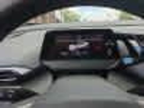 Used 2024 Volkswagen ID.4 2WD image 16