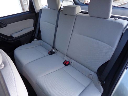 Used 2014 Subaru Forester 2.5i image 14