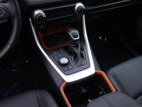 Used 2024 Toyota RAV4 Adventure image 12