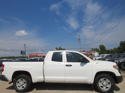 Used 2016 Toyota Tundra SR image 4
