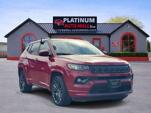 Used 2022 Jeep Compass Limited image 1