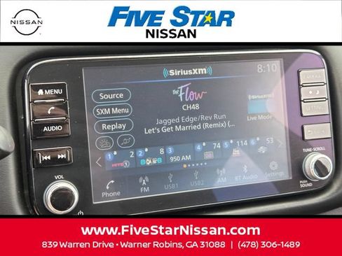 Used 2023 Nissan Kicks SR w/ SR Premium Package FWD image 19