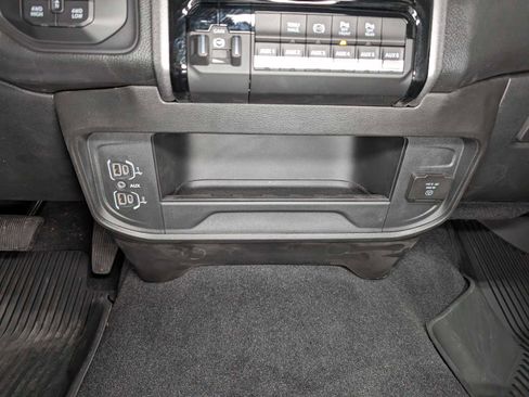 Used 2025 RAM 2500 Tradesman AWD/4WD image 31
