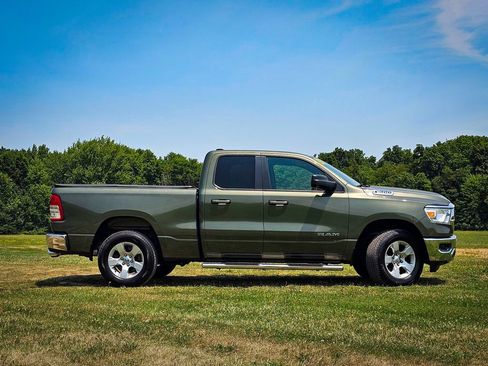 Used 2021 RAM 1500 Big Horn AWD/4WD image 2