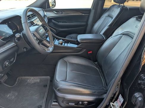 Used 2023 Jeep Grand Cherokee L Overland AWD/4WD image 8