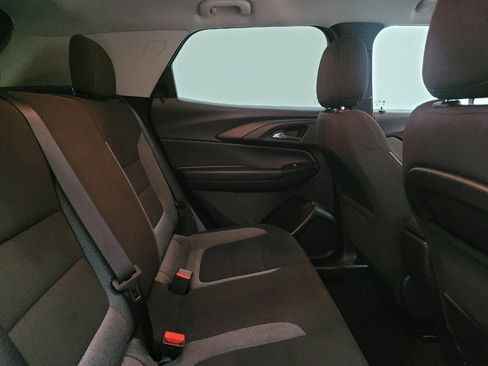 Used 2023 Chevrolet TrailBlazer LT FWD image 19